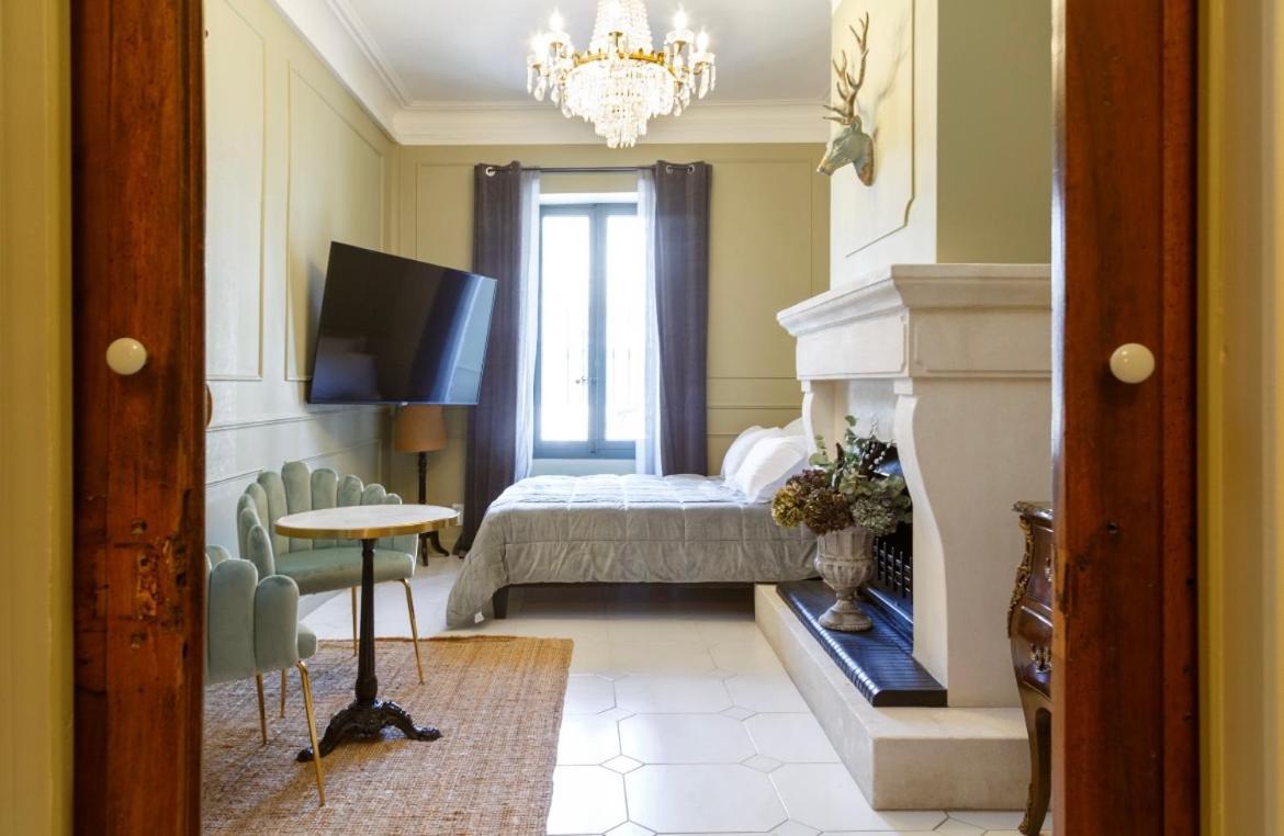 Le 215 Gambetta Boutique Hotel En Provence Кавайон Екстериор снимка