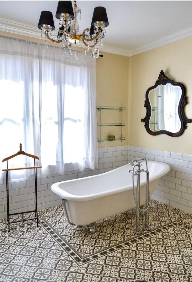 Le 215 Gambetta Boutique Hotel En Provence Кавайон Екстериор снимка